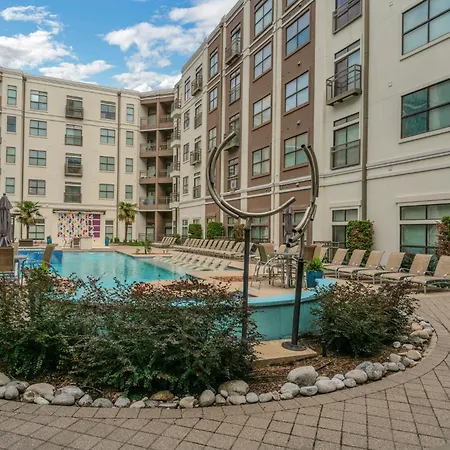 Cs 3206 Elegant 2Br , Pool, Gym, Parking Apartamento